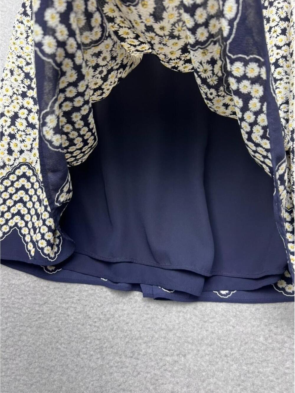 Talbots Petite 14P Daisy Floral Skirt Navy Old Money Coastal Grandma Aesthetic - Picture 7 of 10